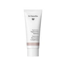 Dr. Hauschka Regeneráló színezett nappali krém 40 ml